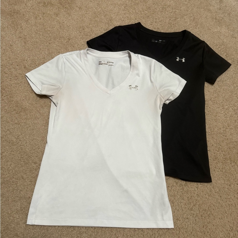 Under armour v neck shirt bundle